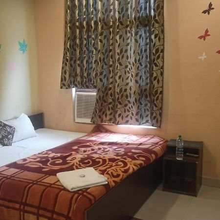 Hotel Shyam Utsav Mirzāpur Extérieur photo