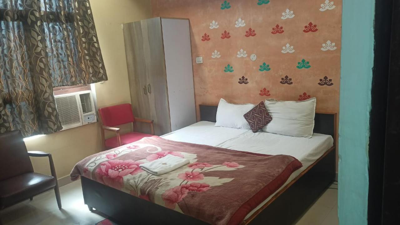 Hotel Shyam Utsav Mirzāpur Extérieur photo