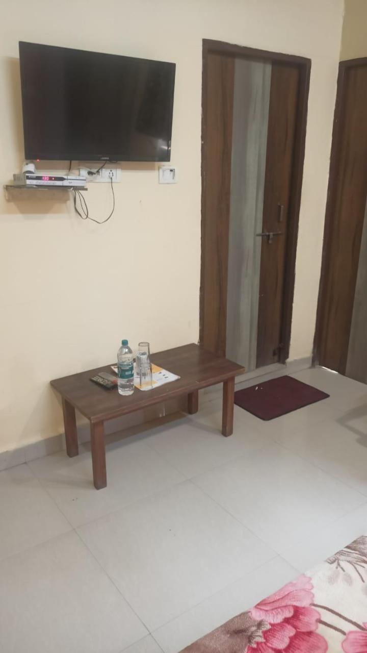Hotel Shyam Utsav Mirzāpur Extérieur photo